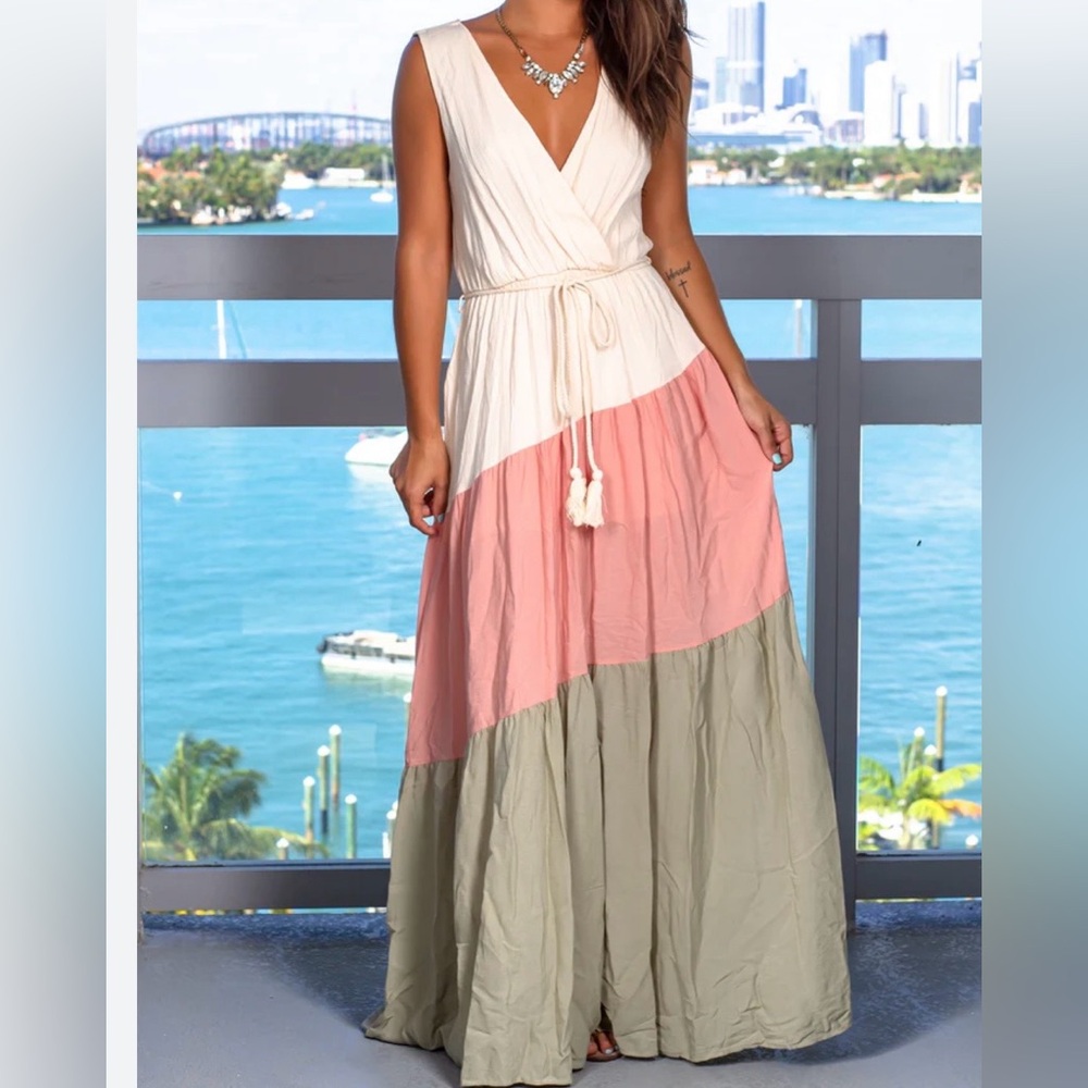 Blue Blush Sleeveless Colorblock Maxi Dress in White, Pink & Sage
